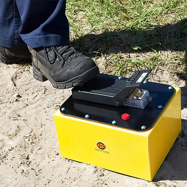 Esco 2 Gallon Air Hydraulic Pump Reliable Power All Tire Supply