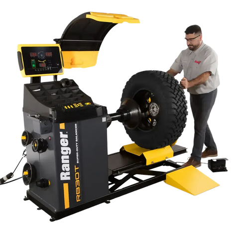 Heavy-duty tire balancing with Ranger RB30T digital truck wheel balancer and sturdy weight tray
