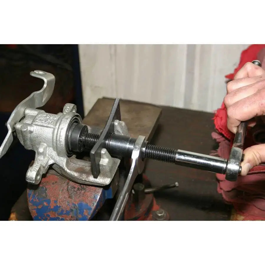 https://www.alltiresupply.com/cdn/shop/products/lisle-rear-disc-brake-caliper-tool-service-240.webp?v=1670027289